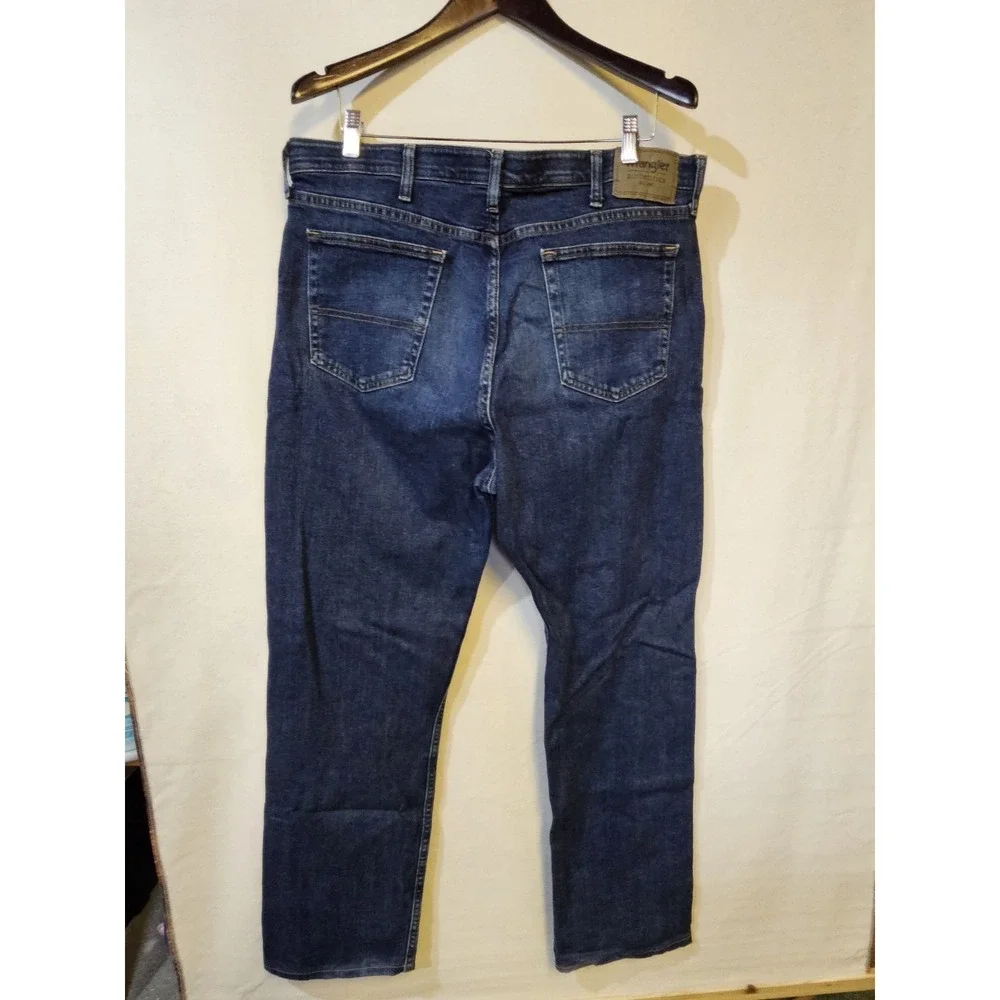 Wrangler Men's Authentics Reg Fit Straight Leg Jeans Blue 36x34‎